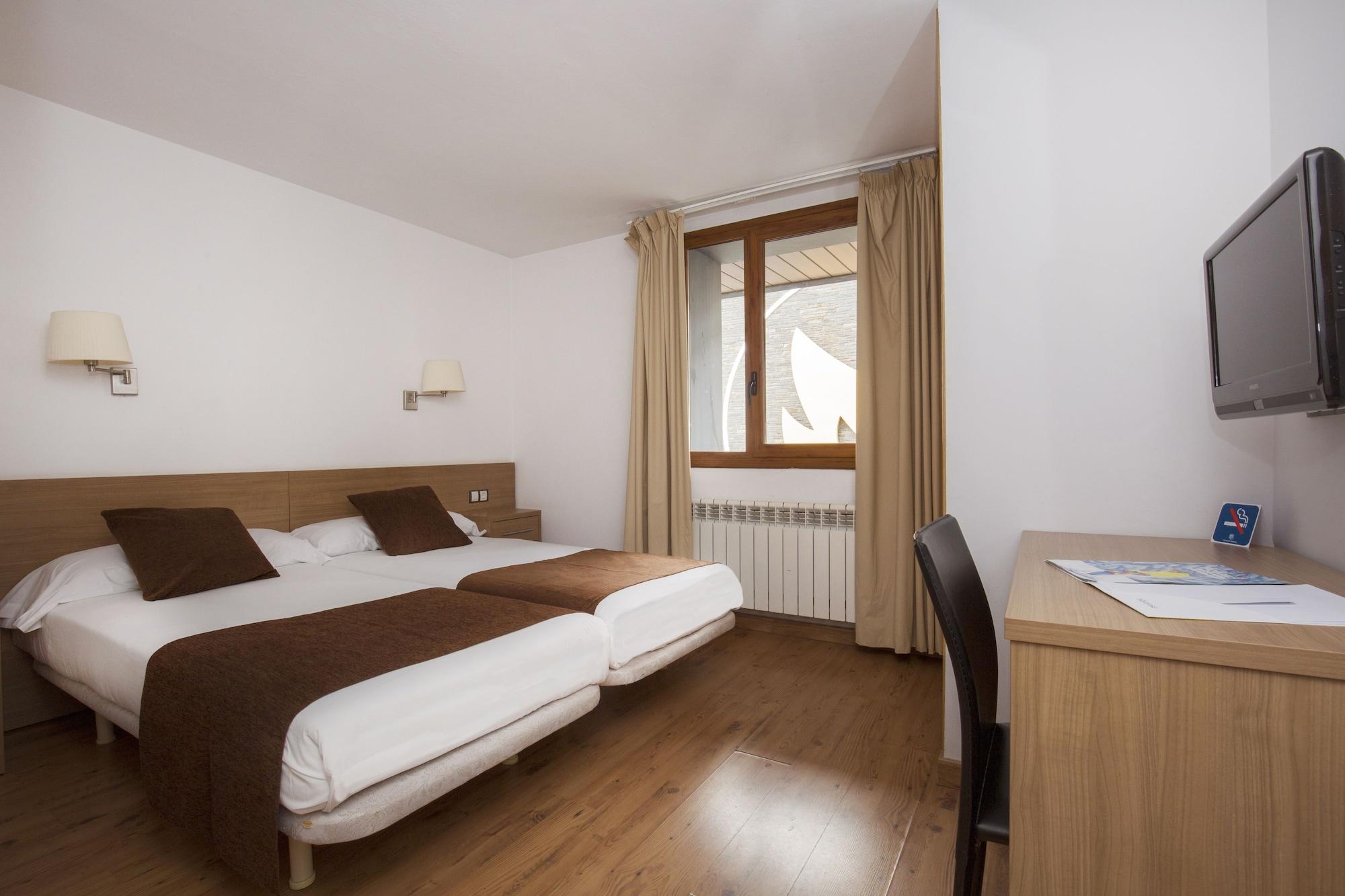 Hotel Catalunya Ski ปาสเดลากาซา ภายนอก รูปภาพ