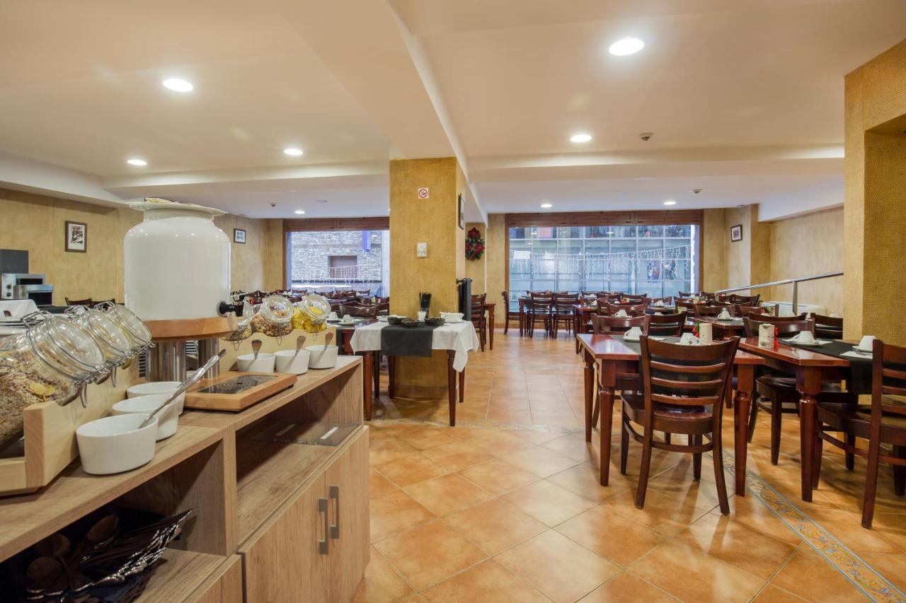 Hotel Catalunya Ski ปาสเดลากาซา ภายนอก รูปภาพ